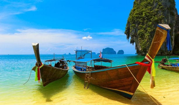 Un jubilado español se traslada a Tailandia y presume su vida: “pago 100 euros por un adosado"
