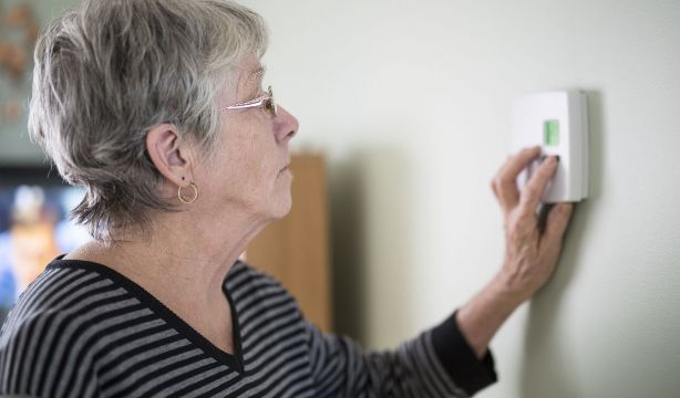 El exceso de calor en el hogar puede perjudicar el cerebro de los mayores de 60 años