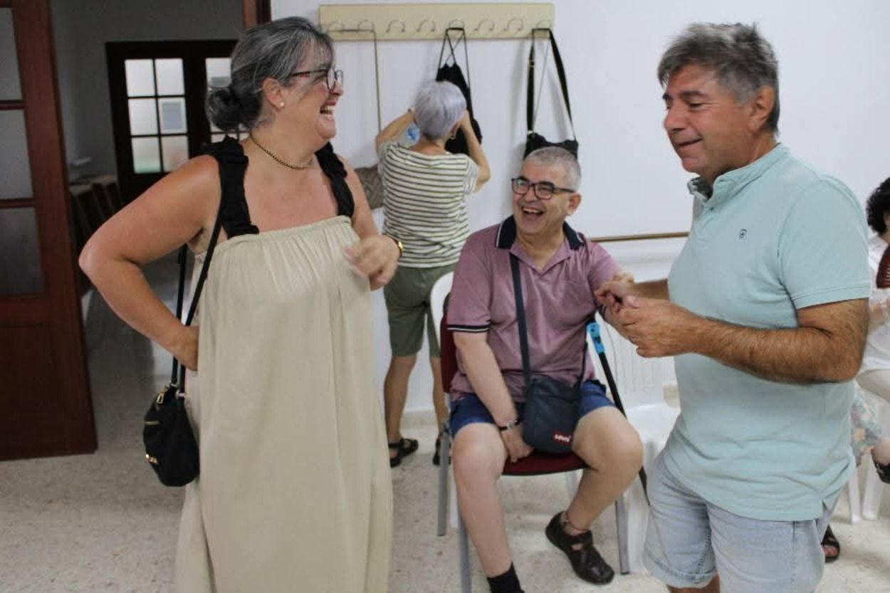  Chiclana lanza 'Vivir con alegría': risoterapia y baile para el bienestar de los mayores