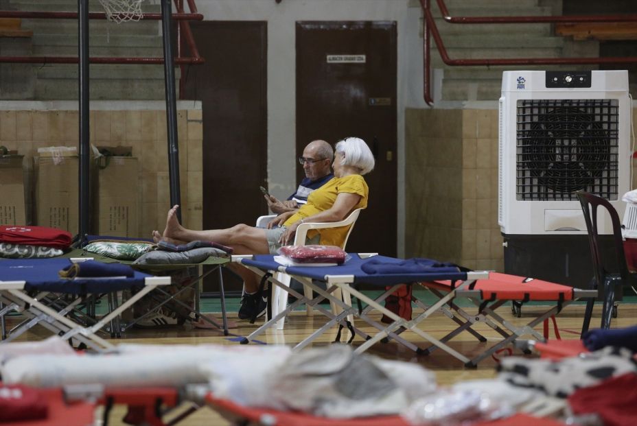 EuropaPress 6900824 varias personas evacuadas pabellon municipal baneza 13 agosto 2025 baneza