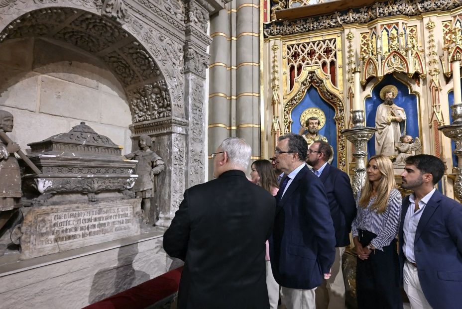 Murcia restaurará el sepulcro de Alfonso X el Sabio como “un acto de justicia histórica” Murcia restaurará el sepulcro de Alfonso X el Sabio como “un acto de justicia histórica”
