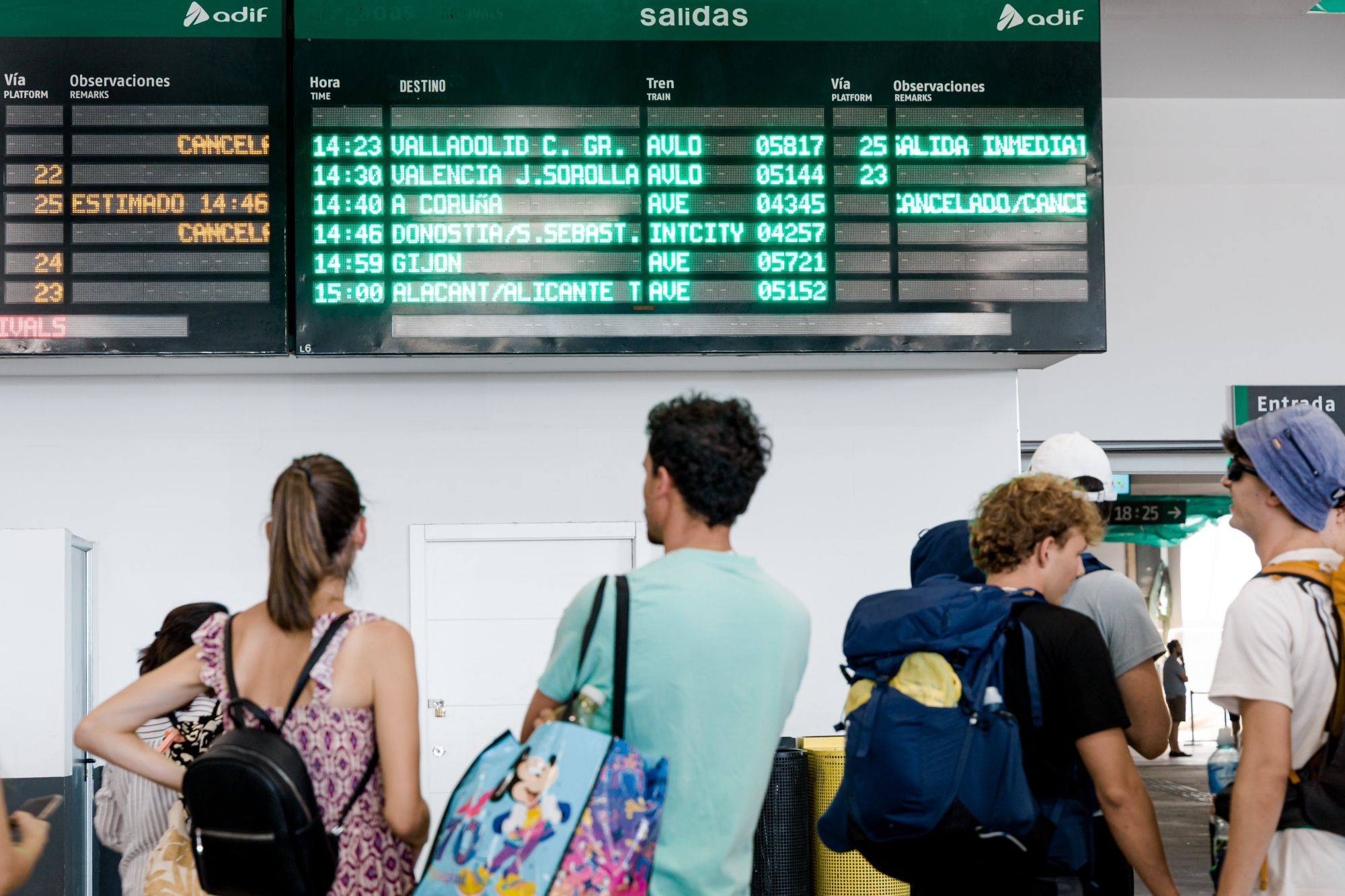 Continúa suspendido el servicio de alta velocidad entre Madrid y Galicia este miércoles (Carlos Luján / Europa Press)