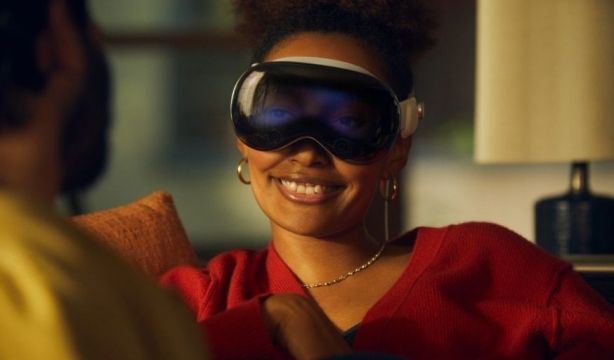 Meta compite con Apple con unas gafas inteligentes por menos de 1.000 dólares Meta compite con Apple con unas gafas inteligentes por menos de 1.000 dólares