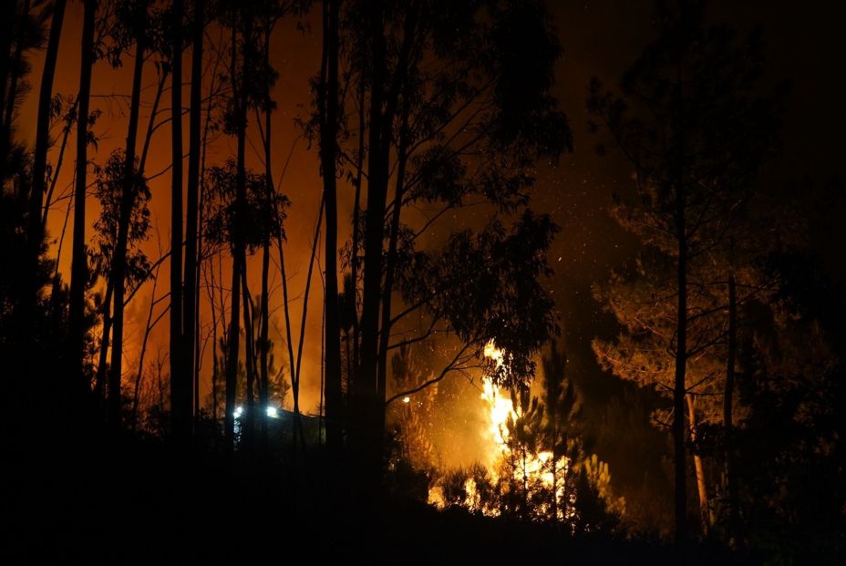 EuropaPress 6910845 vista fuego miradoiro do alto da picota 22 agosto 2025 os peares ourense EuropaPress 6910845 vista fuego miradoiro do alto da picota 22 agosto 2025 os peares ourense