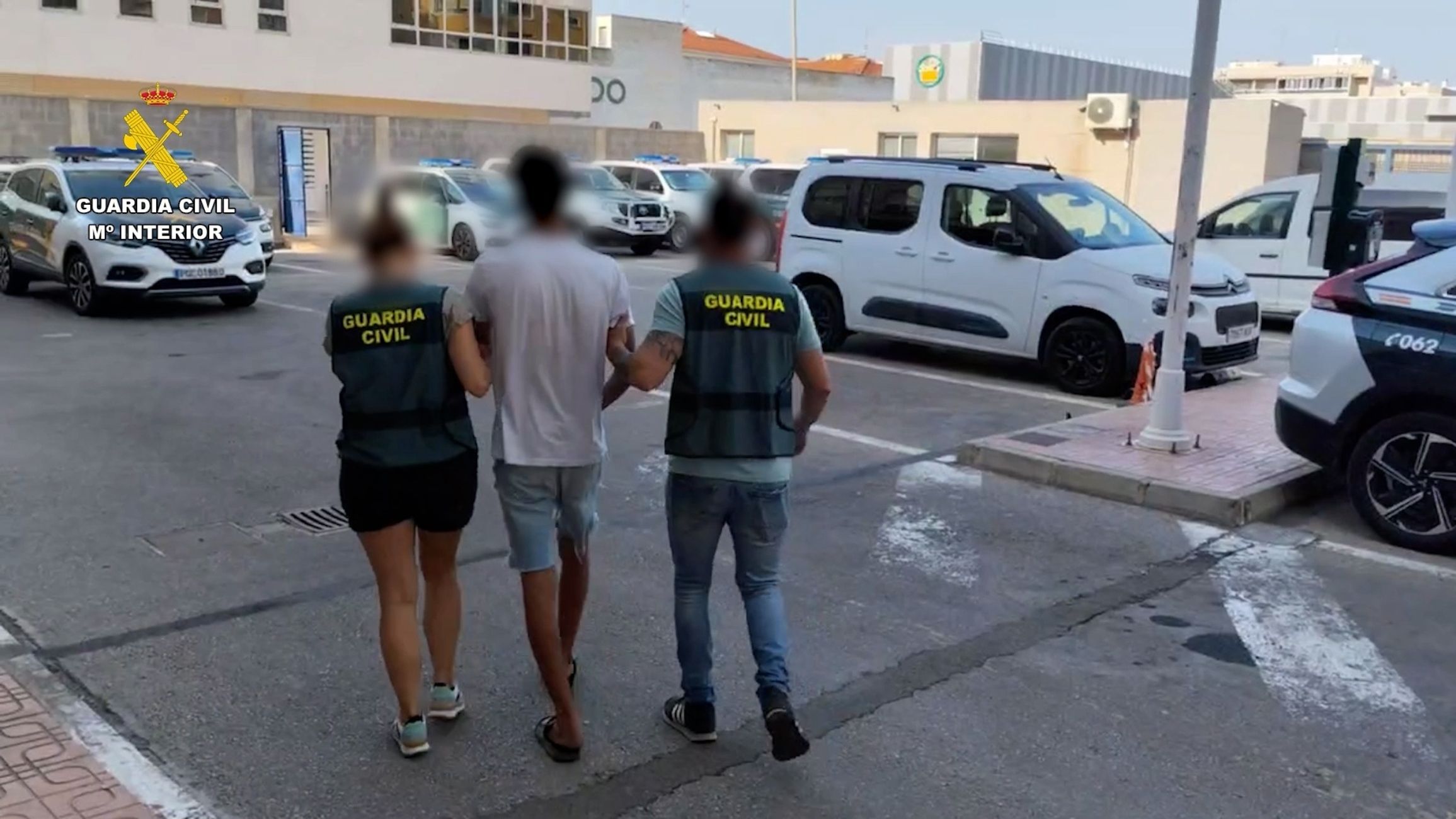 Detenido un joven de 19 años por apuñalar a una mujer mayor en Torrevieja para robarle