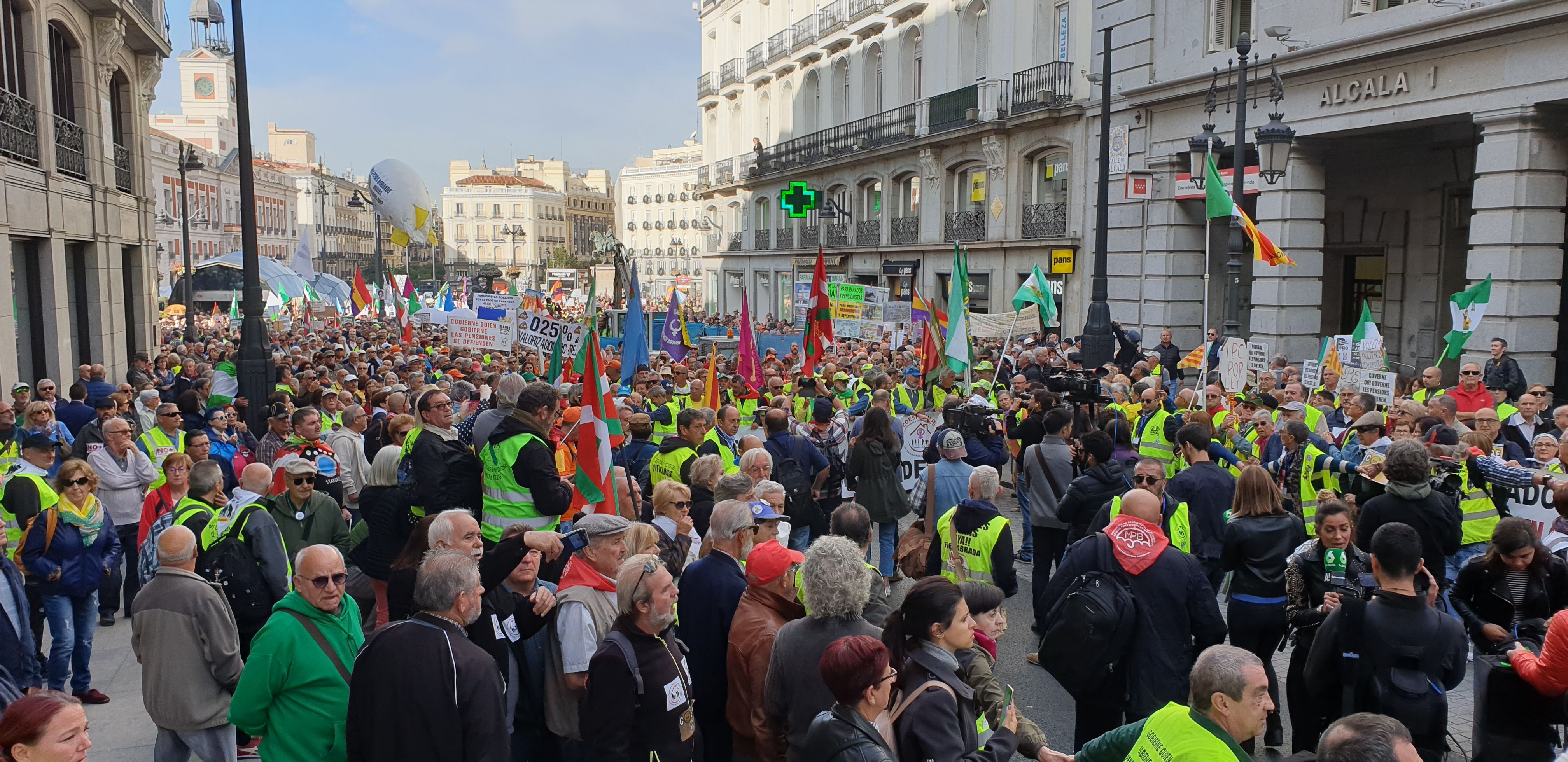 Los pensionistas piden que se forme un Gobierno que aborde los "problemas reales de la ciudadanía"