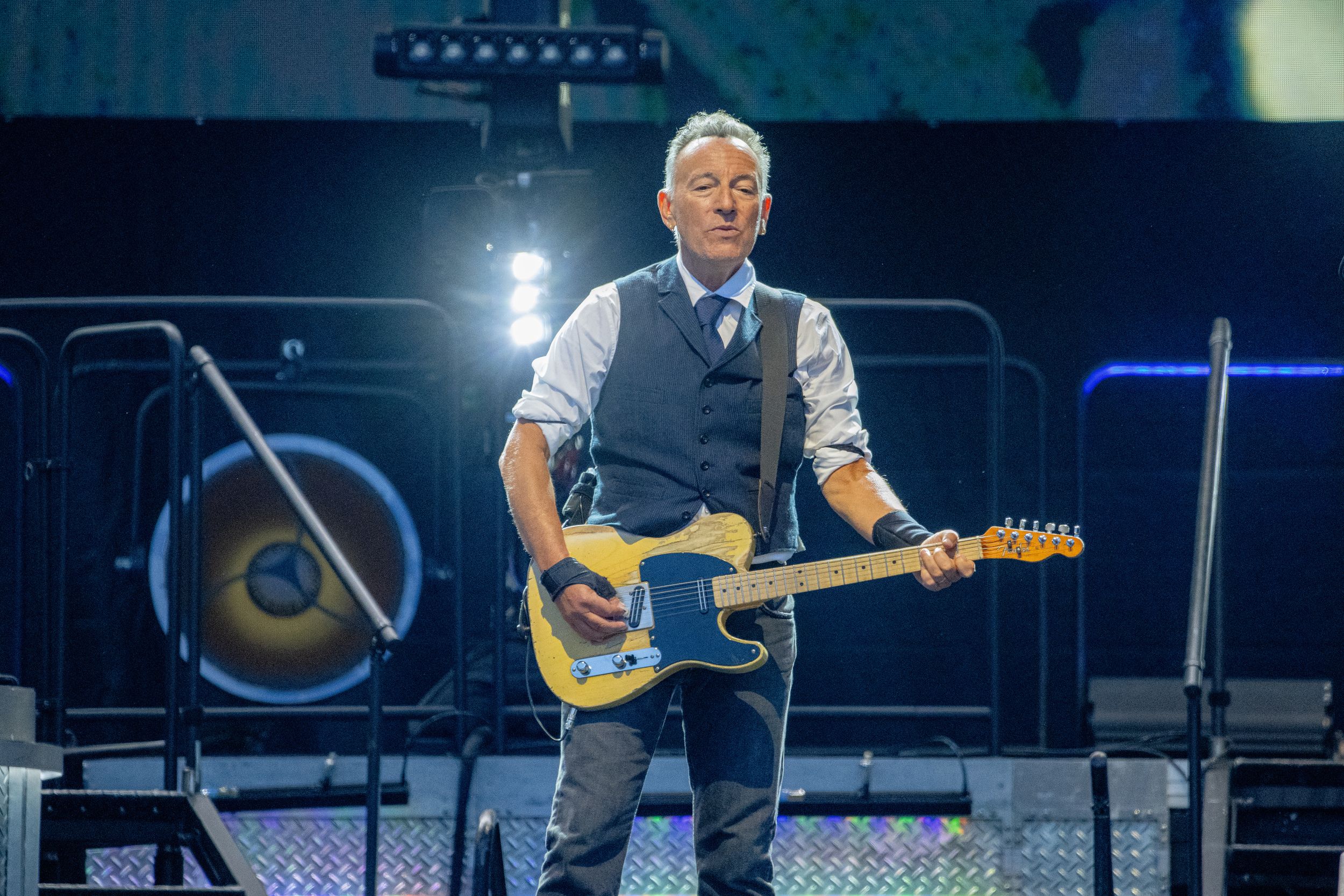 Sony celebra 50 años de 'Born to Run' lanzando una canción inédita de Bruce Springsteen