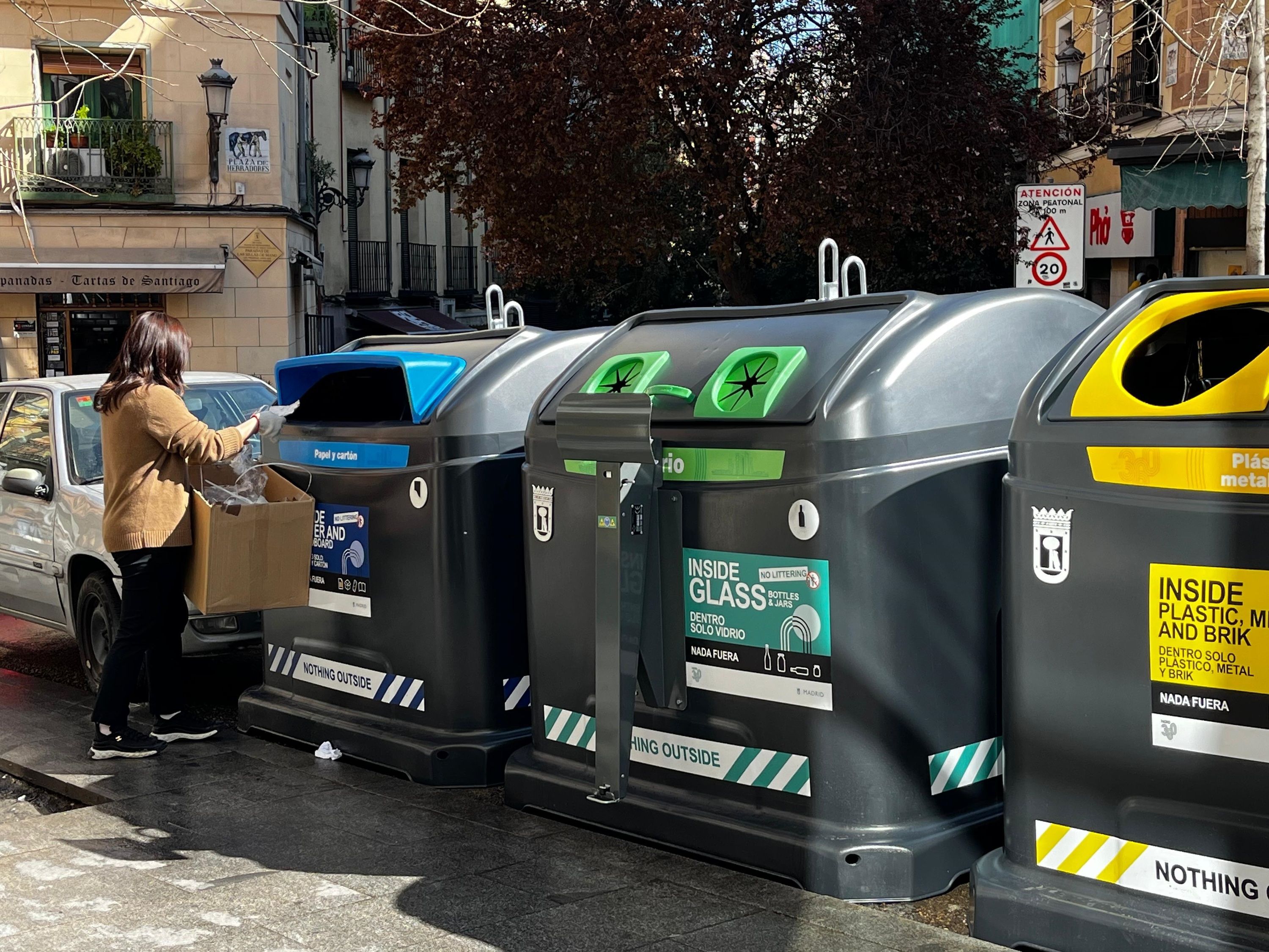 Madrid estrena su nueva tasa de basuras: quién la paga y cómo funciona