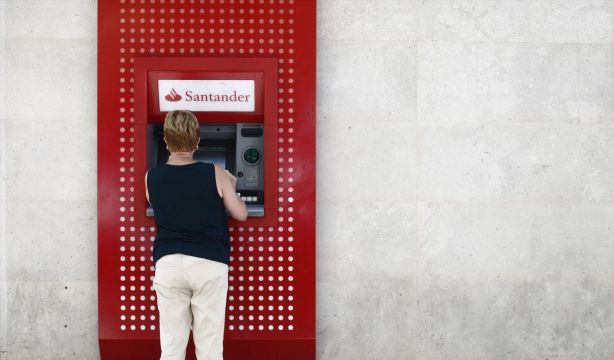 Pago de las pensiones en septiembre de 2025: ¿qué día se cobra la pensión en Banco Santander?