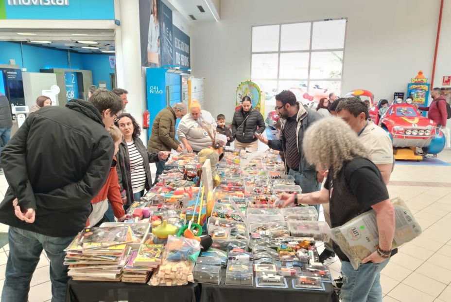 Un viaje a la infancia: miles de juguetes antiguos en la segunda edición de Mercajuguete Un viaje a la infancia: miles de juguetes antiguos en la segunda edición de Mercajuguete