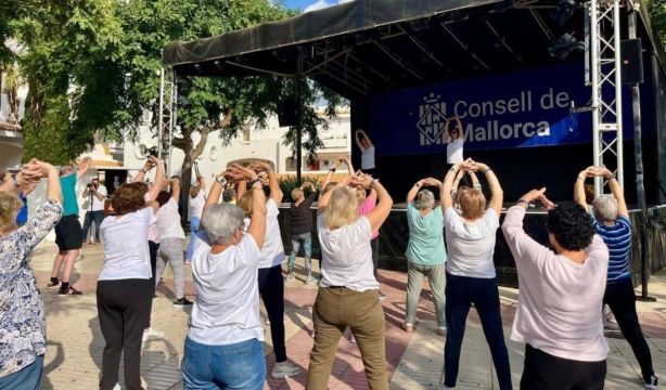 Mallorca lanza una nueva edición del programa 'Estancias para personas mayores': ¿cómo inscribirse? (Consell de Mallorca / Europa Press)