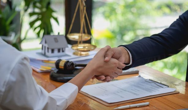 Cómo funciona la sucesión intestada y quiénes son los herederos legales