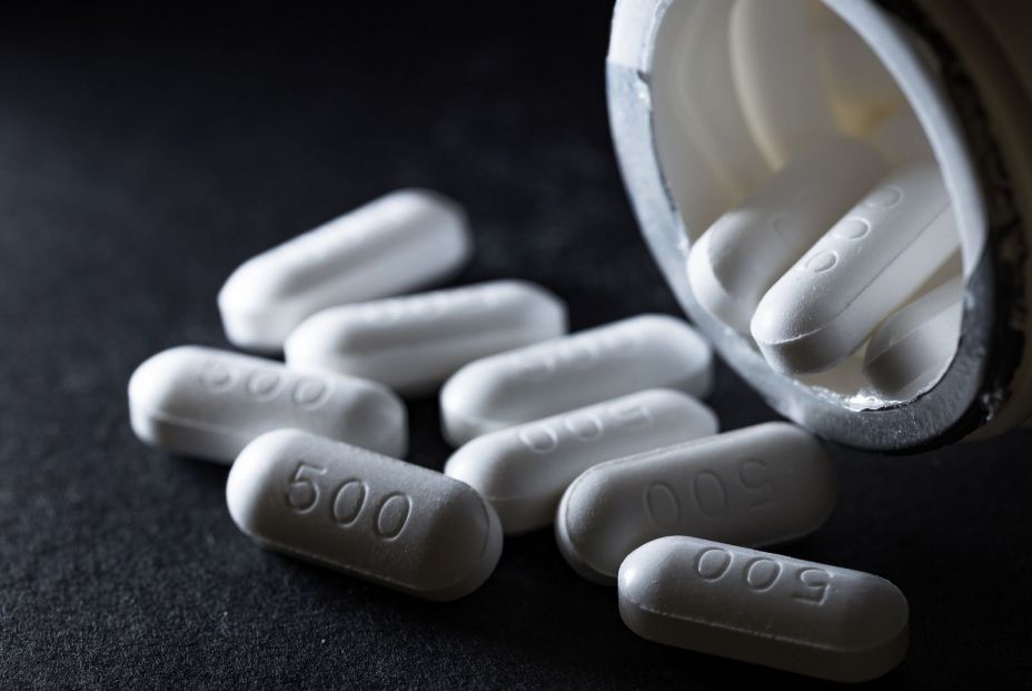 Peligros de recurrir excesivamente al paracetamol en mayores