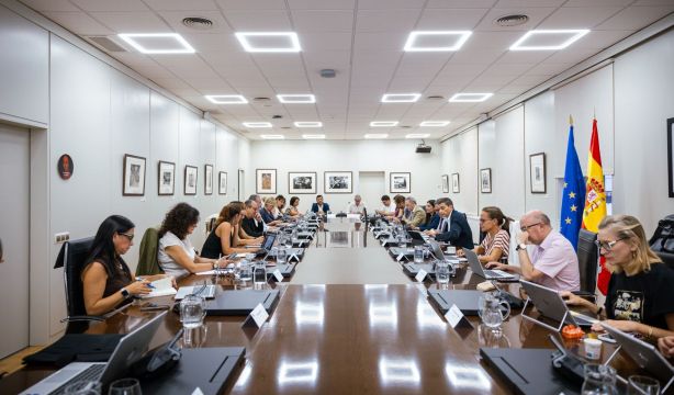 Mesa de pensiones: la Seguridad Social se compromete a simplificar el cese de actividad de autónomos