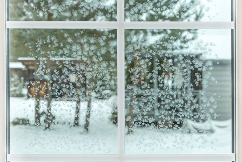 Cómo aislar las ventanas del frío