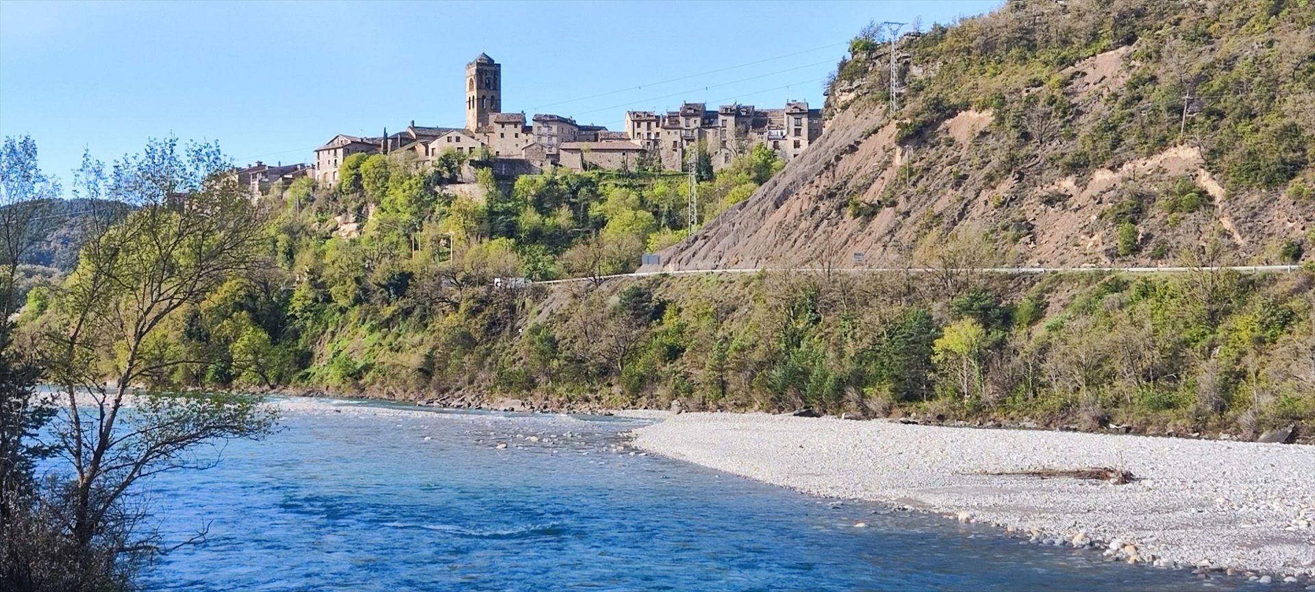 De pueblo en pueblo: las 5 villas medievales que debes visitar en España