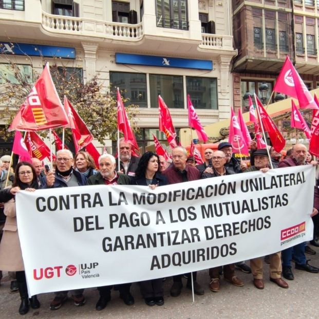 EuropaPress 6532403 concentracion ugt ccoo valencia contra modificacion pago devoluciones irpf EuropaPress 6532403 concentracion ugt ccoo valencia contra modificacion pago devoluciones irpf