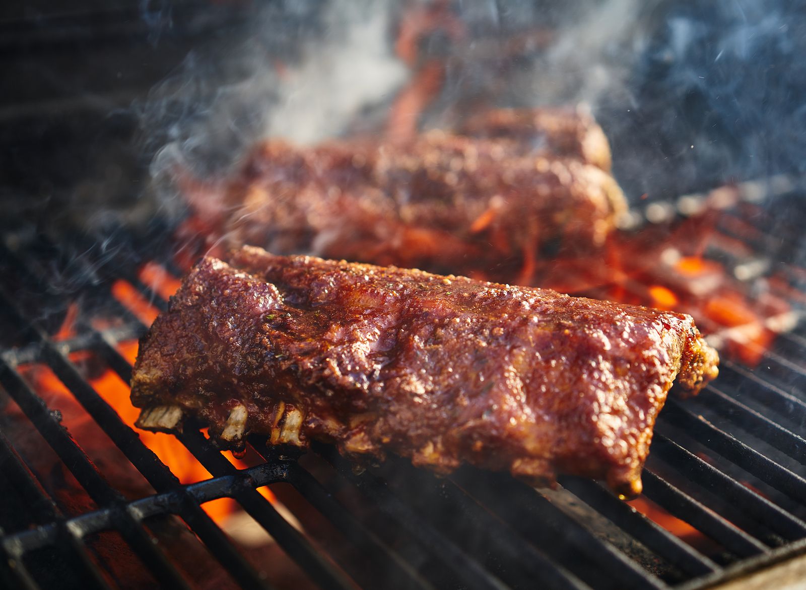 Truco definitivo para cocinar costillas en casa: quedarán muy jugosas y el hueso saldrá fácilmente