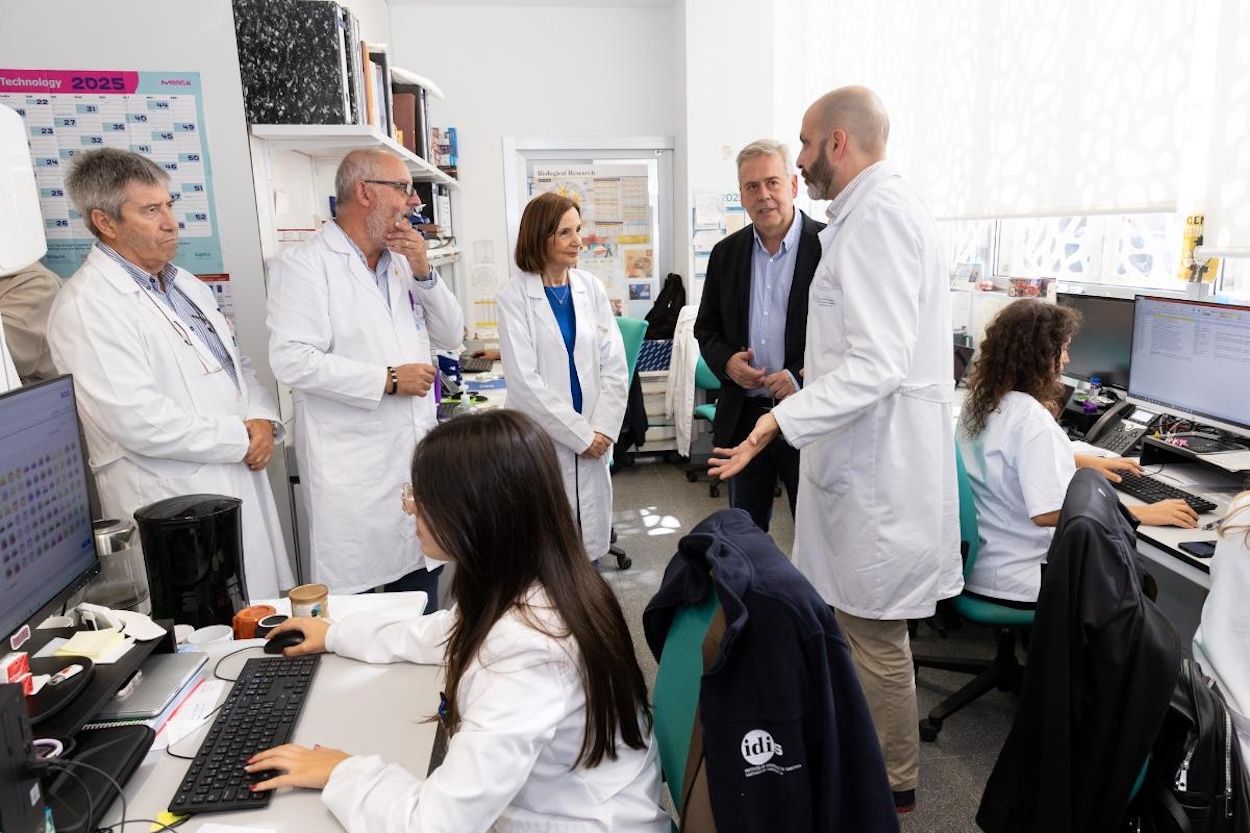 Galicia impulsará un nuevo ensayo sobre la eficacia de la vacuna del VRS en mayores