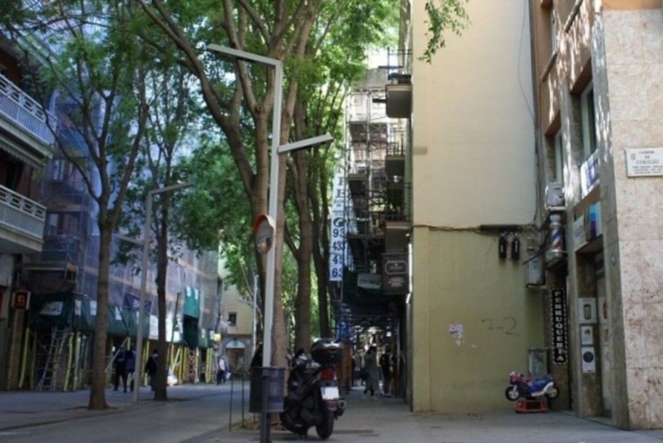 EuropaPress 6741866 calle gran sant andreu barcelona cruce calle coroleu (1)