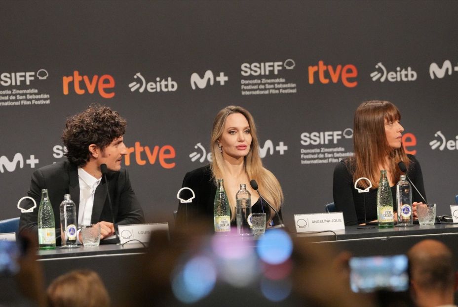 EuropaPress 6972532 i d actor louis garrel actriz angelina jolie directora alice winocour EuropaPress 6972532 i d actor louis garrel actriz angelina jolie directora alice winocour