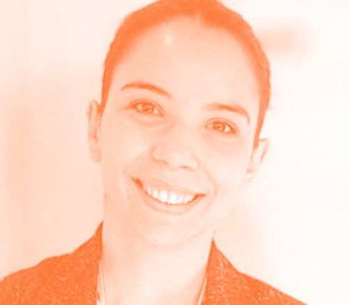 Dra. Elena González