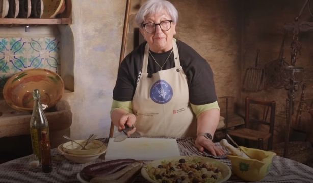 'Gastrosàvies' rescata la cocina tradicional catalana a través de videorrecetas de mujeres mayores