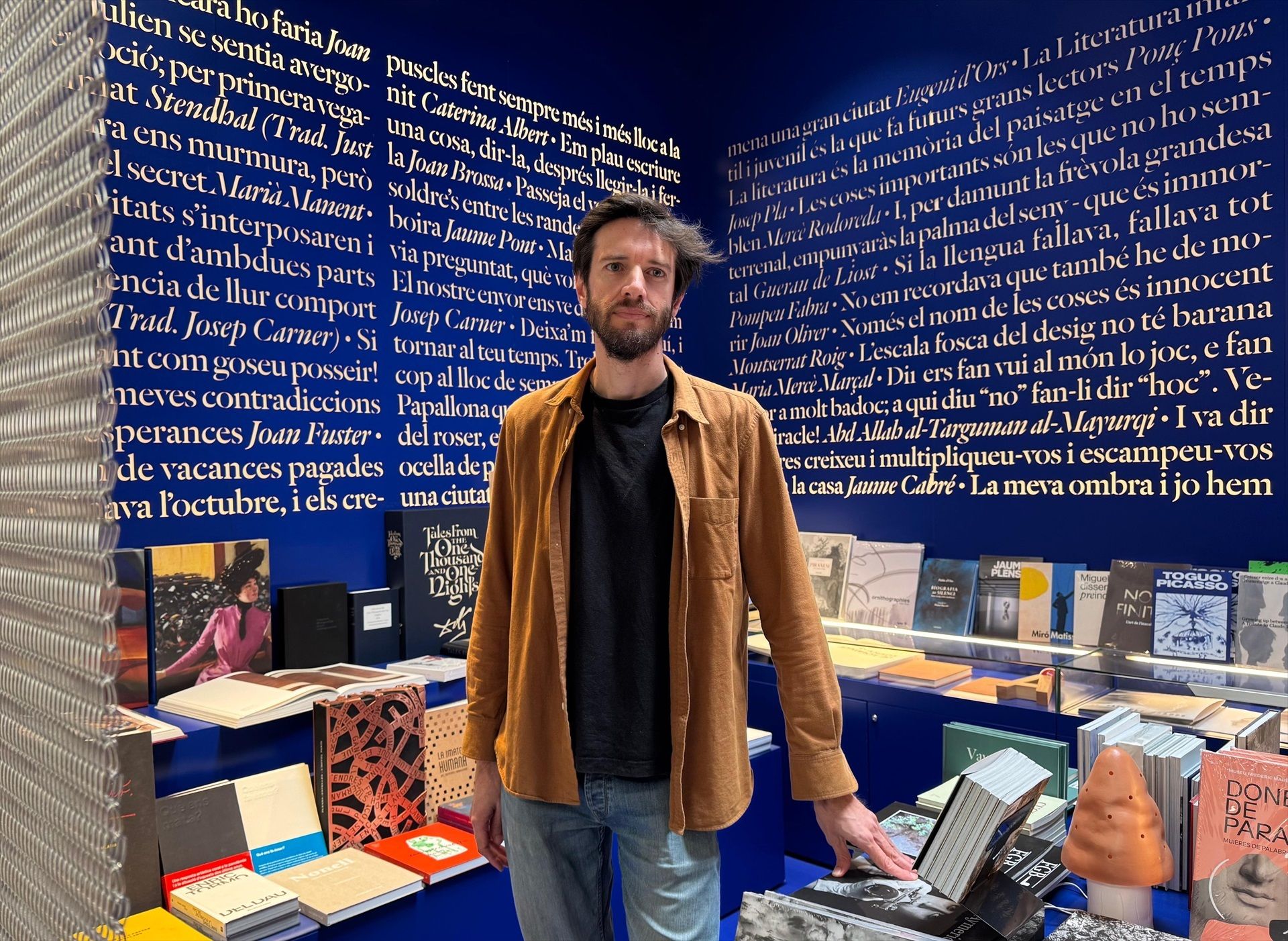 Albert Monreal convierte la película 'Casa en flames' en una novela EuropaPress.