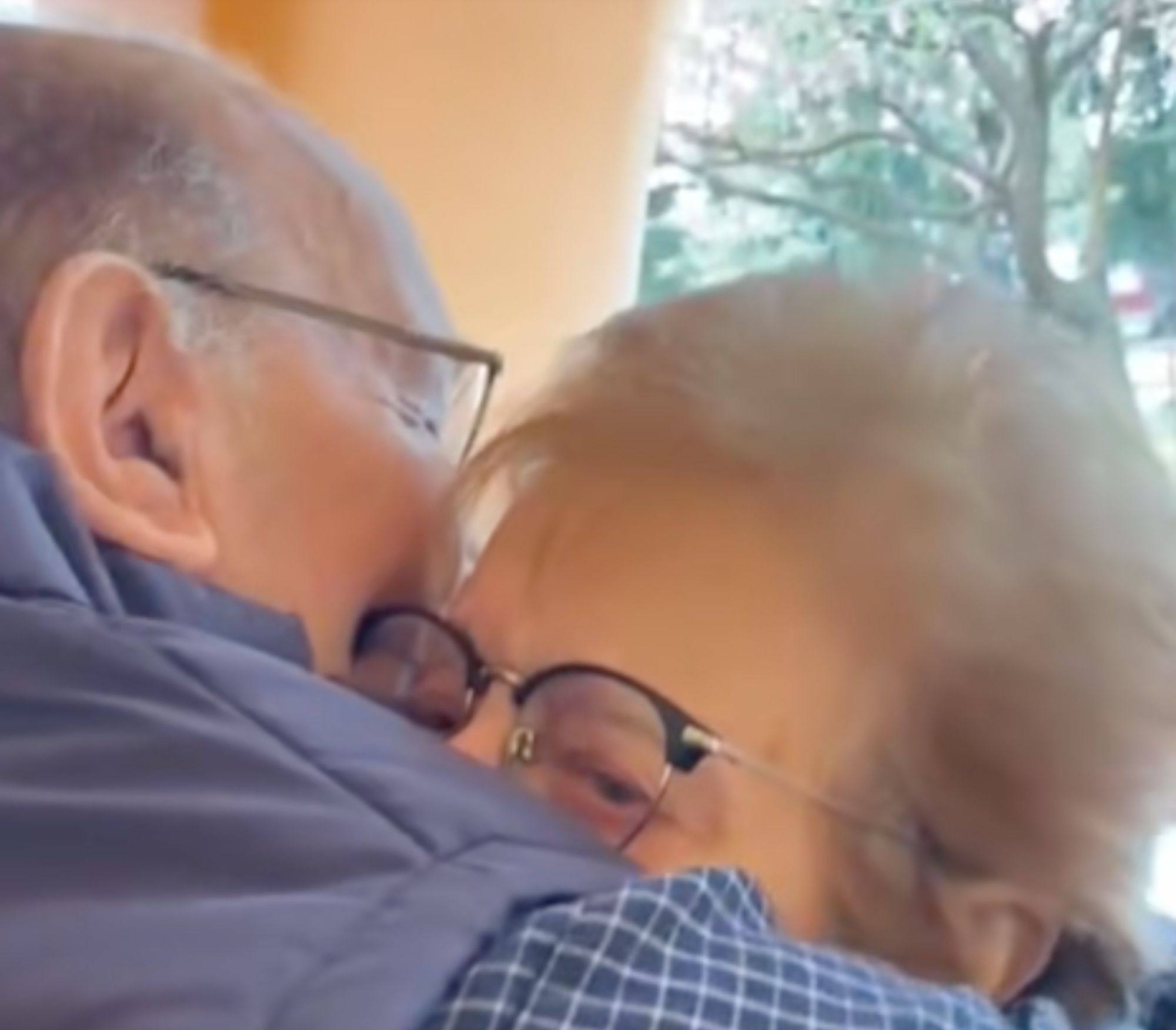 VÍDEO: El reencuentro viral de una pareja después de varios días separados (TikTok: Solmachado)