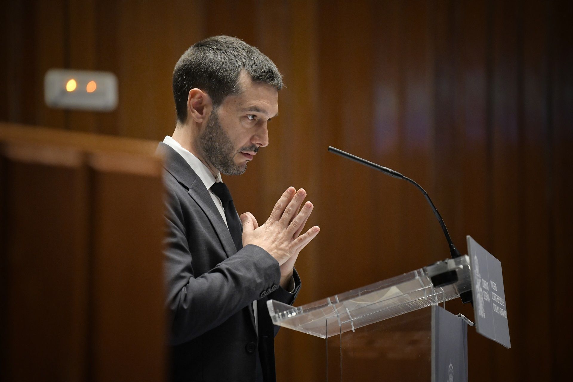 Bustinduy: "Los problemas que tienen los jóvenes no son culpa de los jubilados. Es falso y perverso"
