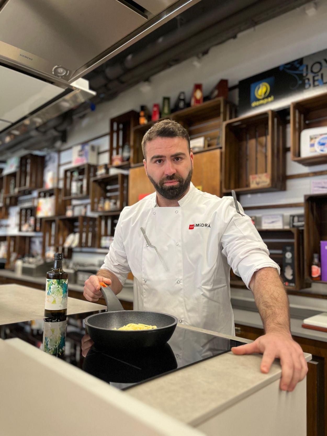 Luis Isac: "Crear alimentos saludables y que comerlos no sea un sacrificio es todo un reto"