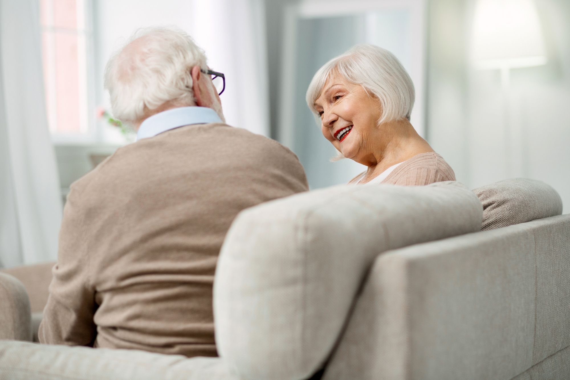 Asturias lanza por primera vez ayudas a viviendas intergeneracionales y colaborativas (Bigstock)