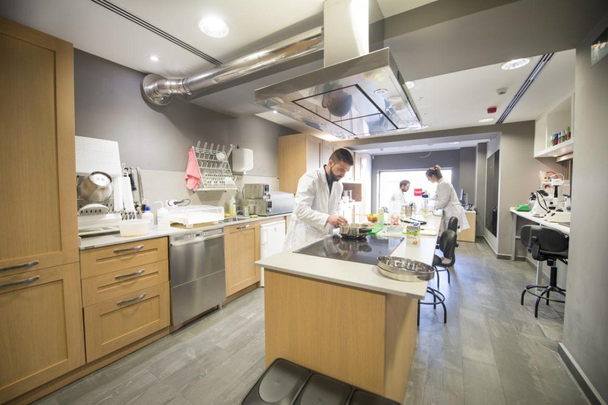 El nuevo Centro de Innovación Gastronómica abrirá en 2027 en el mercado de San Fernando de Lavapiés. Foto: Comunidad de Madrid