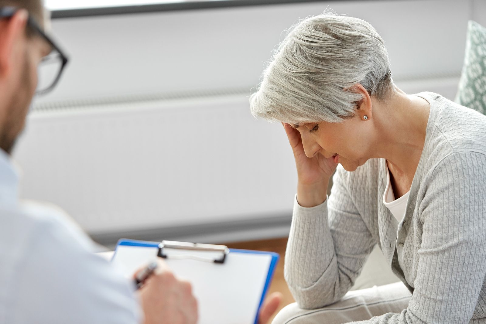 Solo 4 de cada 10 mayores de 55 años reconocen cuidar su salud emocional