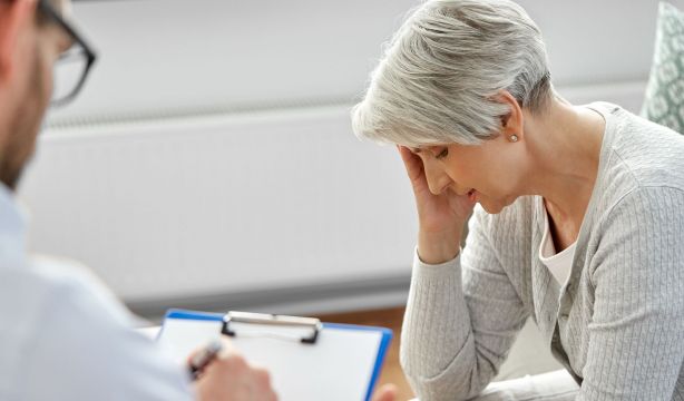Solo 4 de cada 10 mayores de 55 años reconocen cuidar su salud emocional