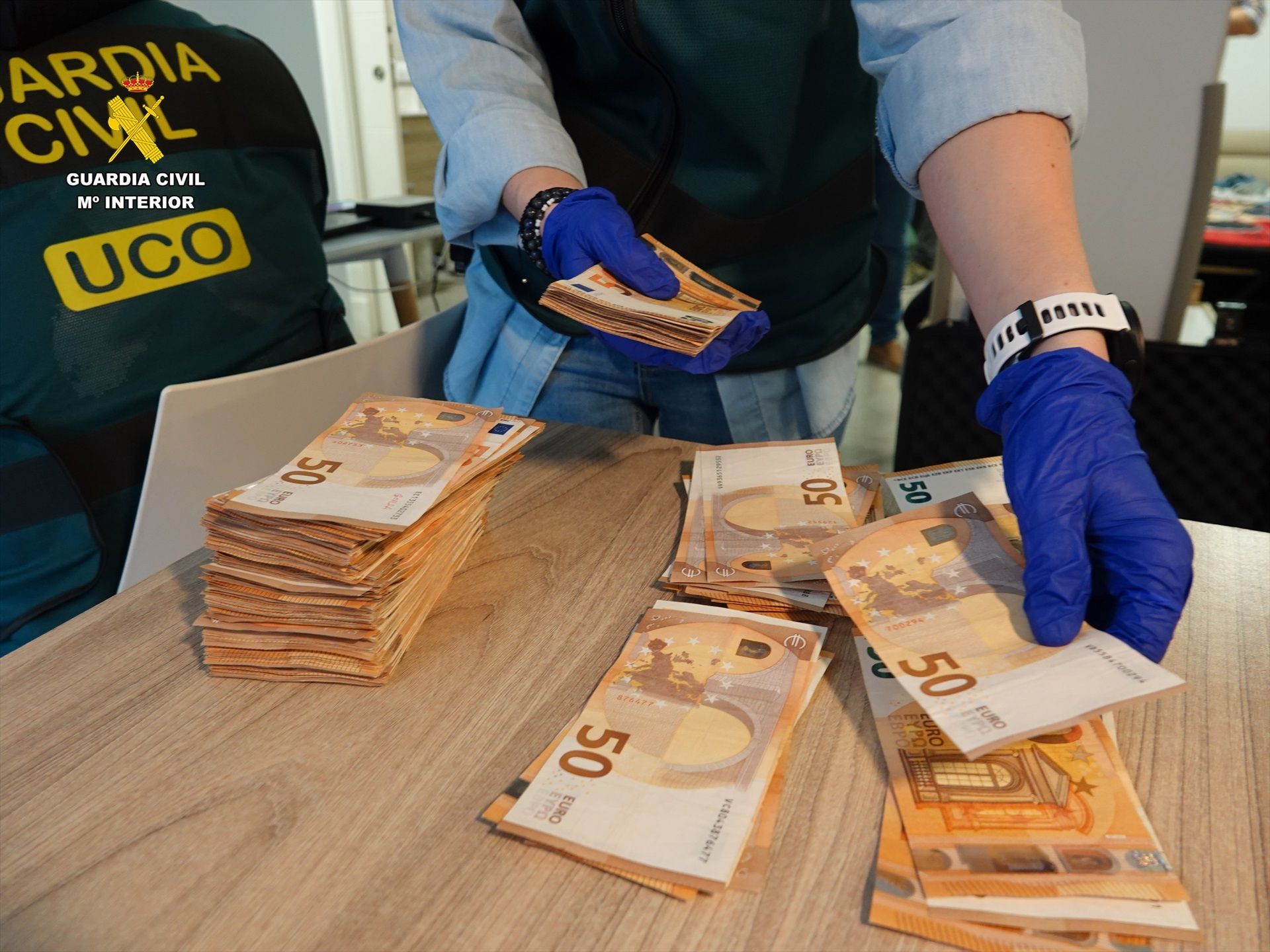 Detenido el rey del 'phishing' bancario, que presumía de "robarle todo a las abuelas"