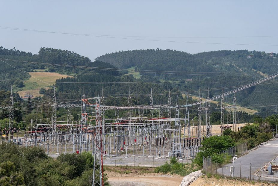 ¿Peligro de apagón? Red Eléctrica alerta de variaciones bruscas de tensión en el sistema eléctrico