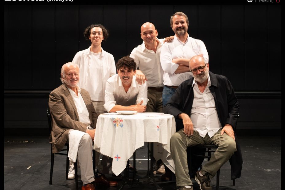 Juan Echanove y Joaquín Climent protagonizan 'Esencia': el reencuentro de dos amigos distanciados Juan Echanove y Joaquín Climent protagonizan 'Esencia': el reencuentro de dos amigos distanciados
