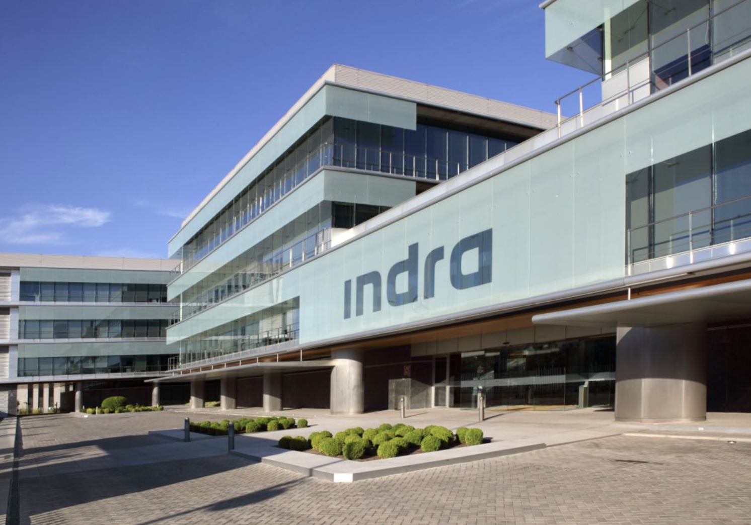 Indra supera los 40 euros por acción y suma 4.000 millones de capitalización desde enero