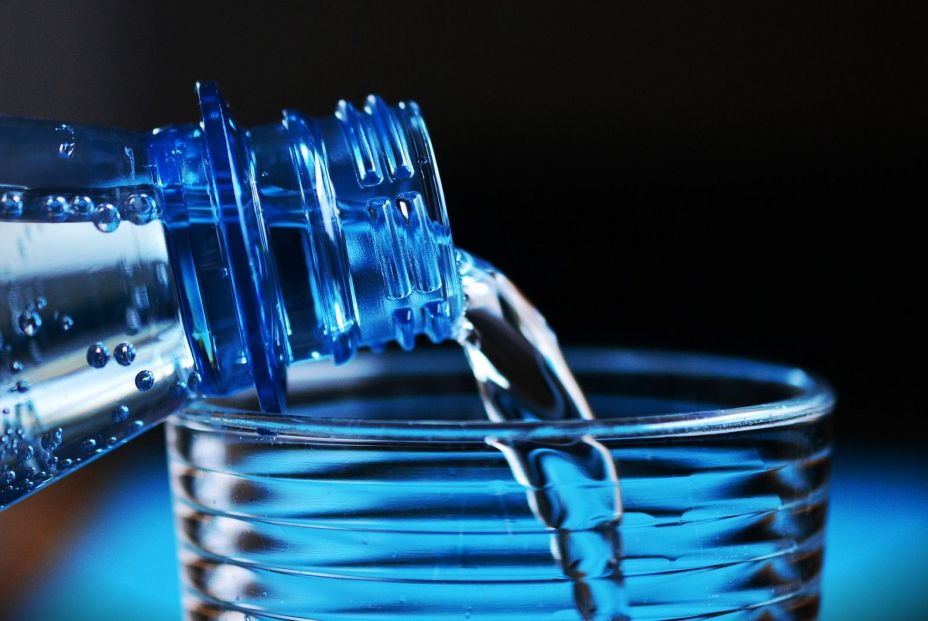 Importancia de beber agua (Creative commons)
