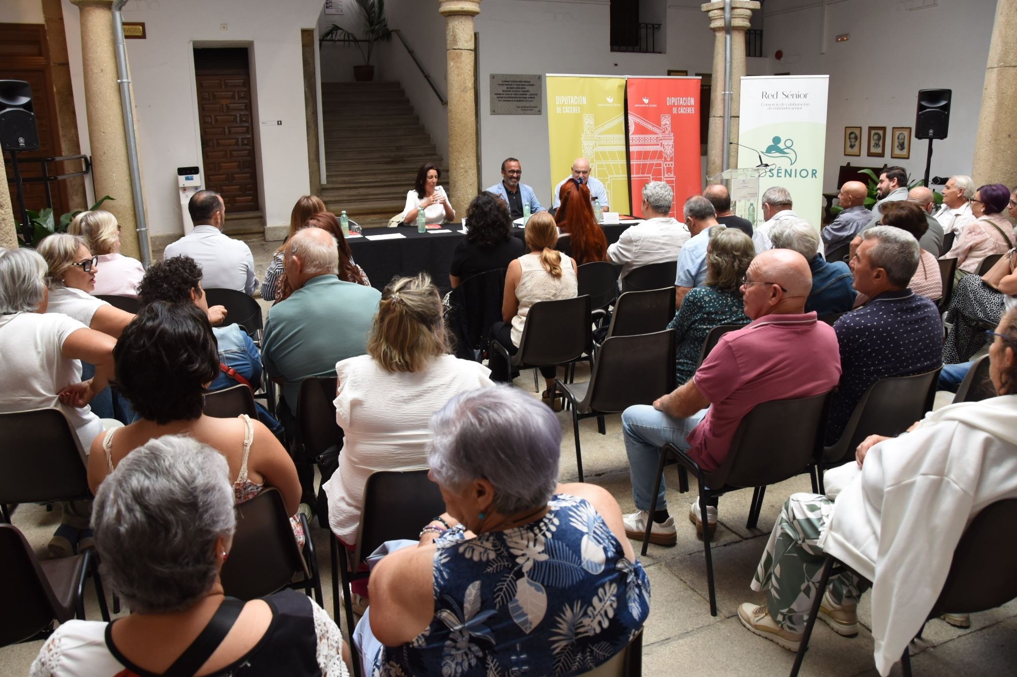 'IA Senior', el innovador proyecto que impulsará la formación entre las personas mayores de Cáceres (Diputación de Cáceres / Europa Press)