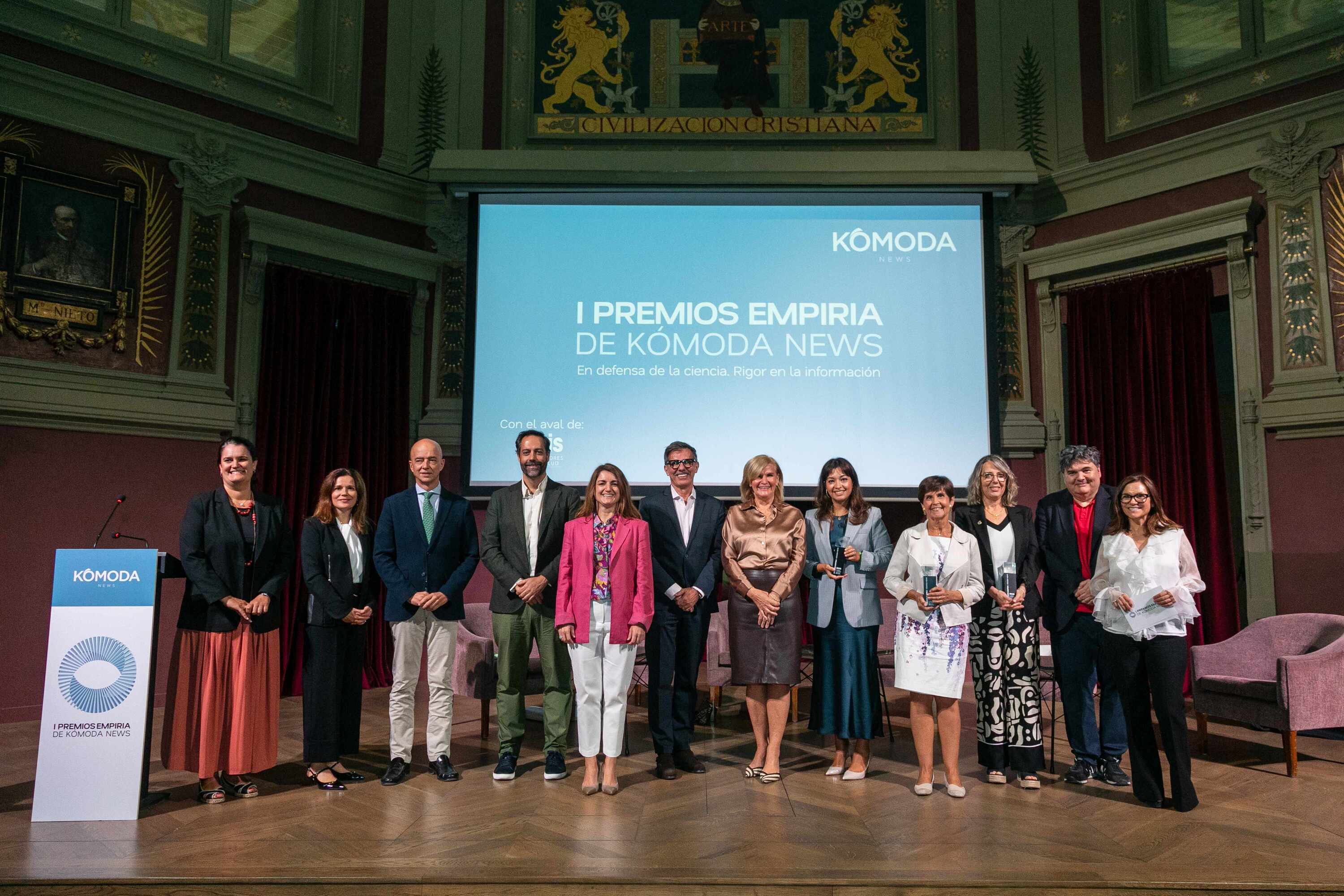 El Observatorio contra las Pseudociencias de la OMC recibe el Premio Empiria de Kómoda News El Observatorio contra las Pseudociencias de la OMC recibe el Premio Empiria de Kómoda News