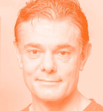 Dr. Manuel Villanueva Martínez