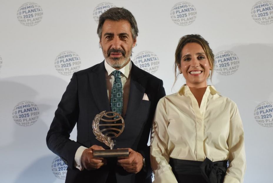 EuropaPress 7029741 escritor comunicador juan val ganador prmio planeta 2025 finalista EuropaPress 7029741 escritor comunicador juan val ganador prmio planeta 2025 finalista