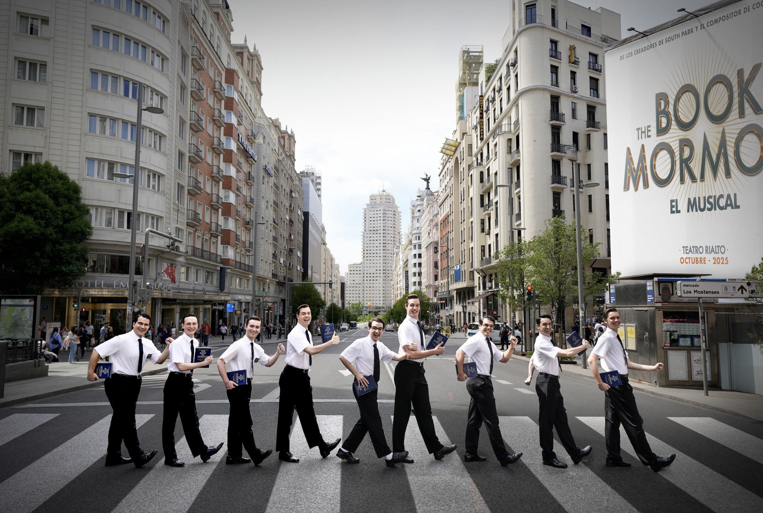 El musical 'The Book of Mormon' comienza su tercera temporada en el Teatro Rialto de Madrid