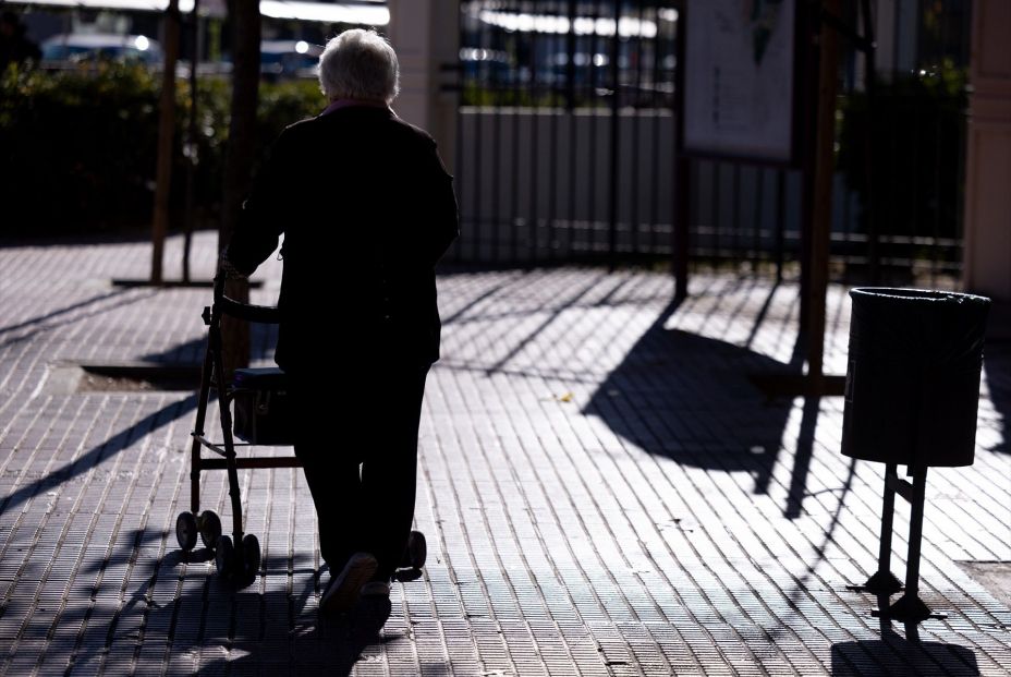 Cada 15 minutos muere una persona en España esperando la ayuda a la dependencia Cada 15 minutos muere una persona en España esperando la ayuda a la dependencia