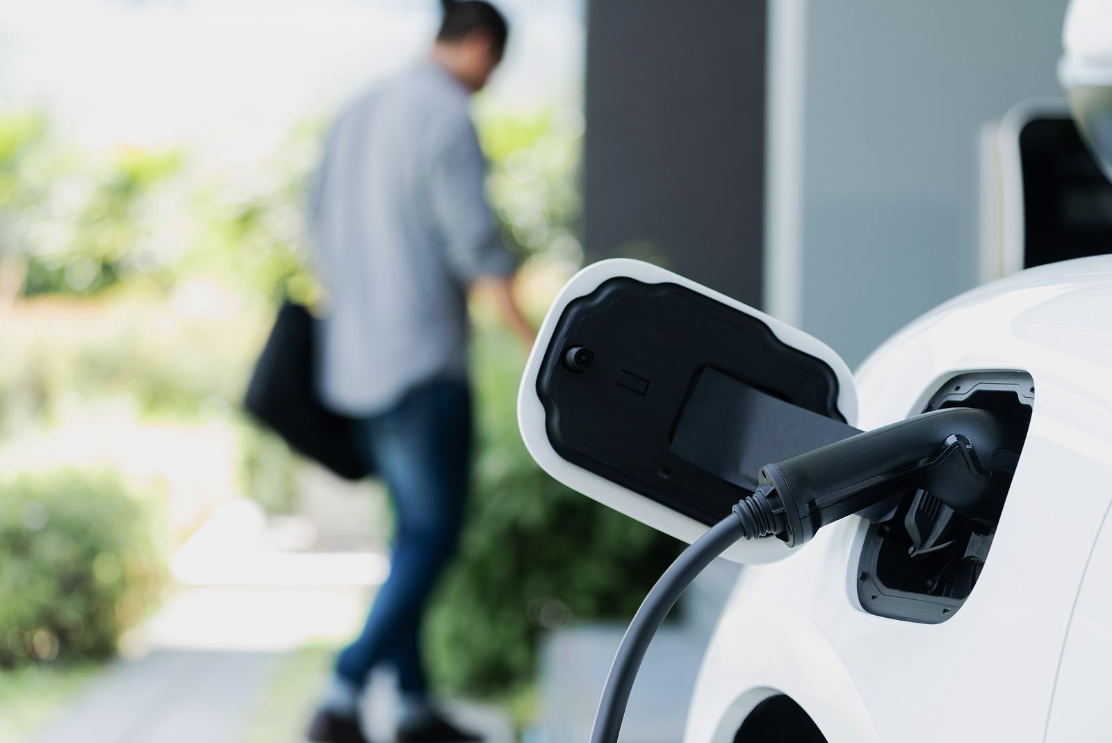 ¿Cómo afectan los coches eléctricos al medio ambiente?. Foto: bigstock