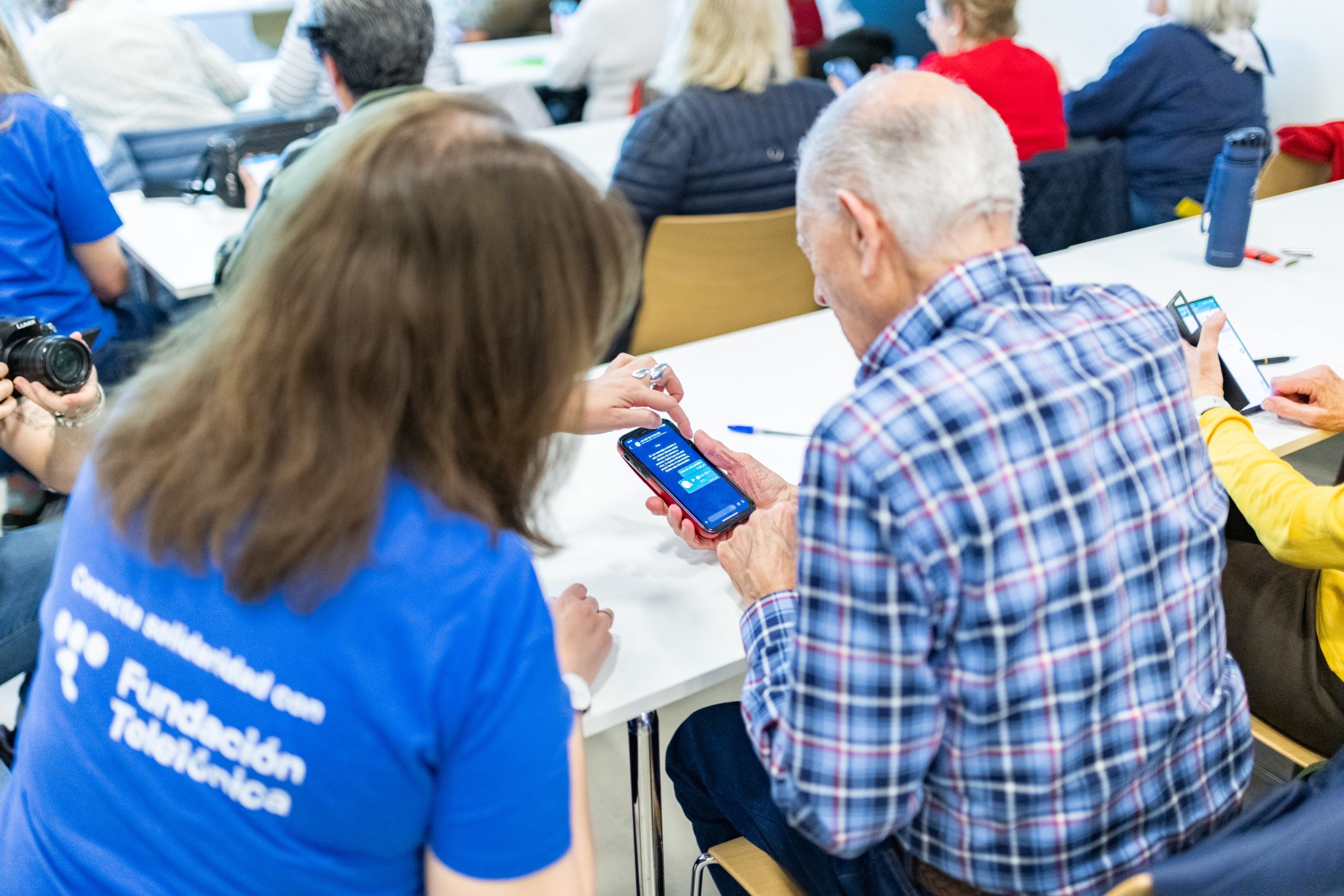 Los derechos digitales: una cuestión de dignidad para las personas mayores. Foto: Fundación Telefónica