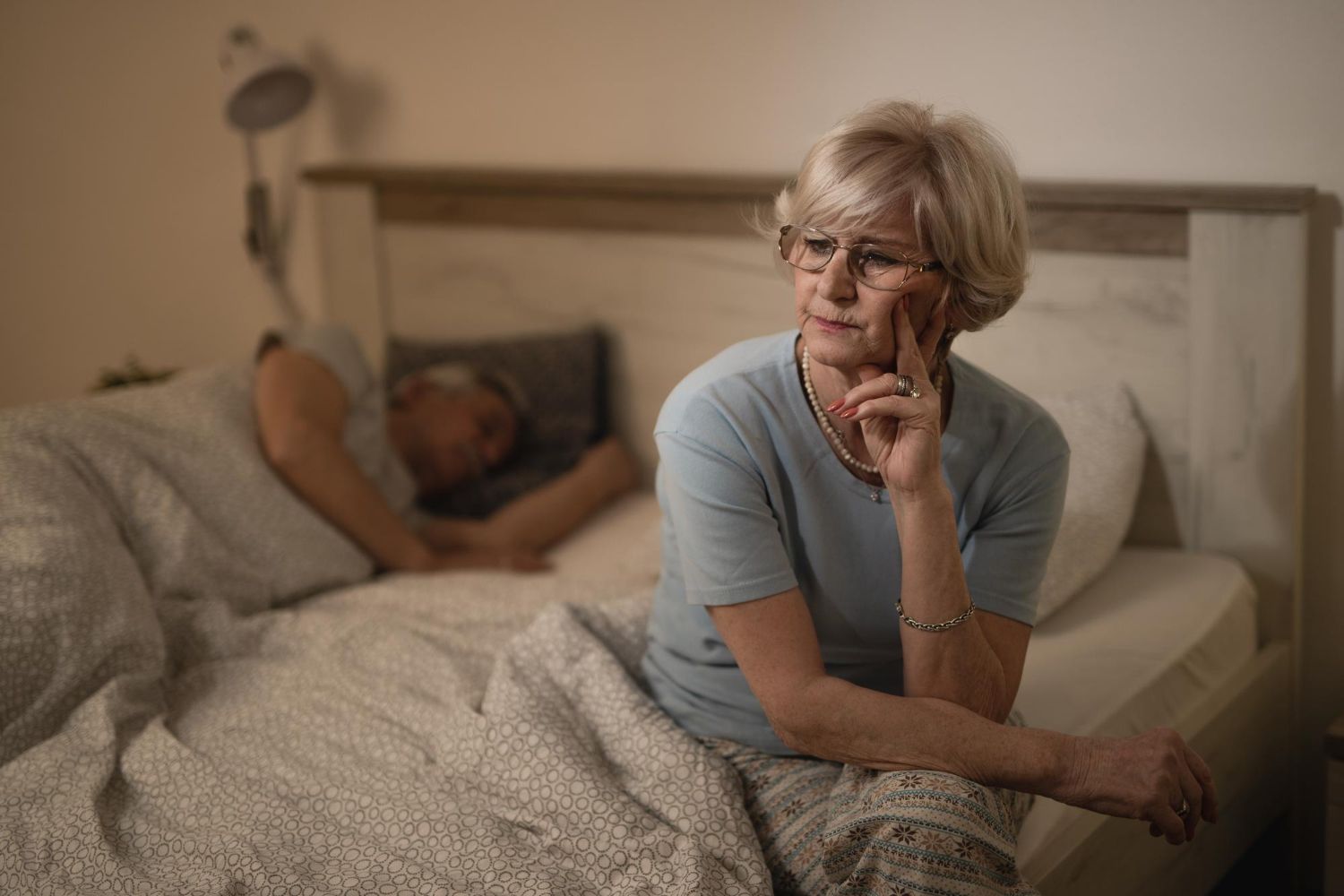 Más de la mitad de las mujeres duerme mal tras la menopausia. Fuente: freepik