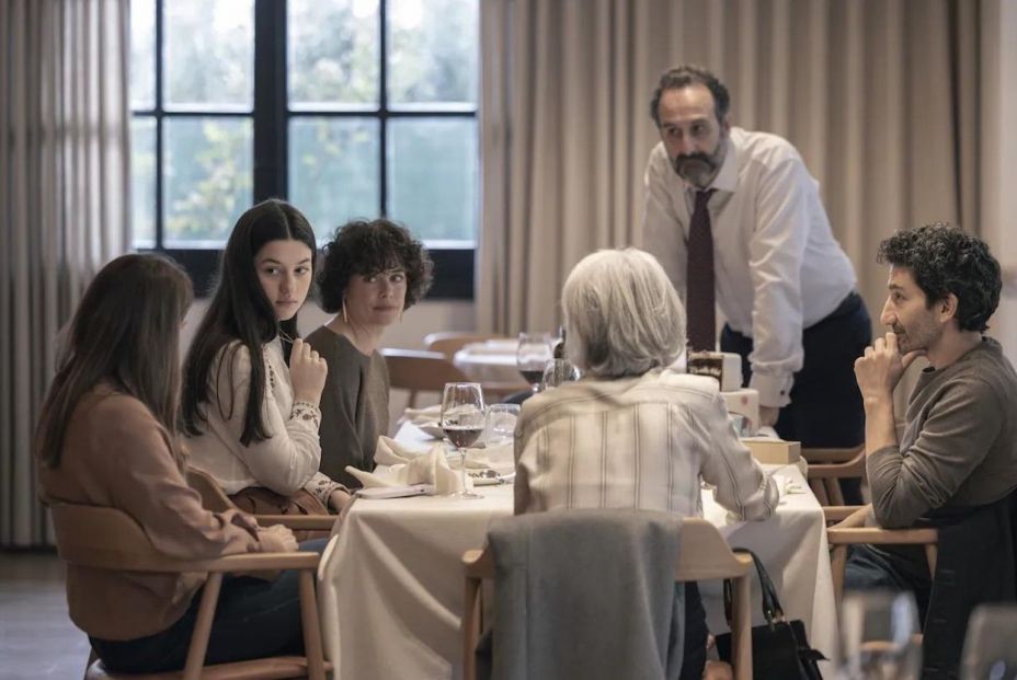 Alauda Ruiz de Azúa inunda de fe los cines con 'Los domingos', Concha de Oro en San Sebastián Alauda Ruiz de Azúa inunda de fe los cines con 'Los domingos', Concha de Oro en San Sebastián